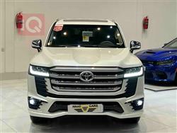 تۆیۆتا لاند کروزەر